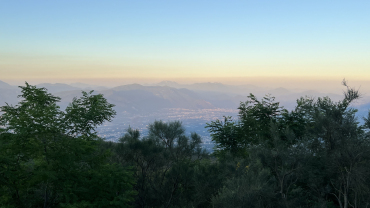 L’escursione facile che vi proponiamo è, più che una vera e propria escursione, una passeggiata sotto le stelle, completamente immersi nella natura e nel cuore del Parco Nazionale del Vesuvio.